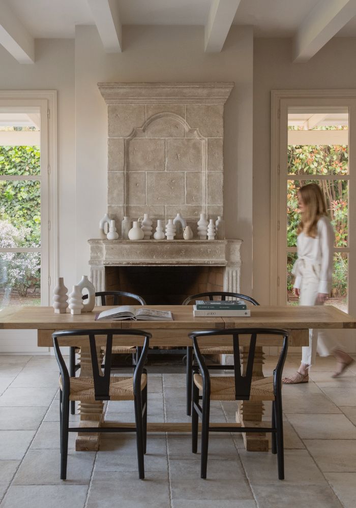 Muebles de madera de olmo reciclada