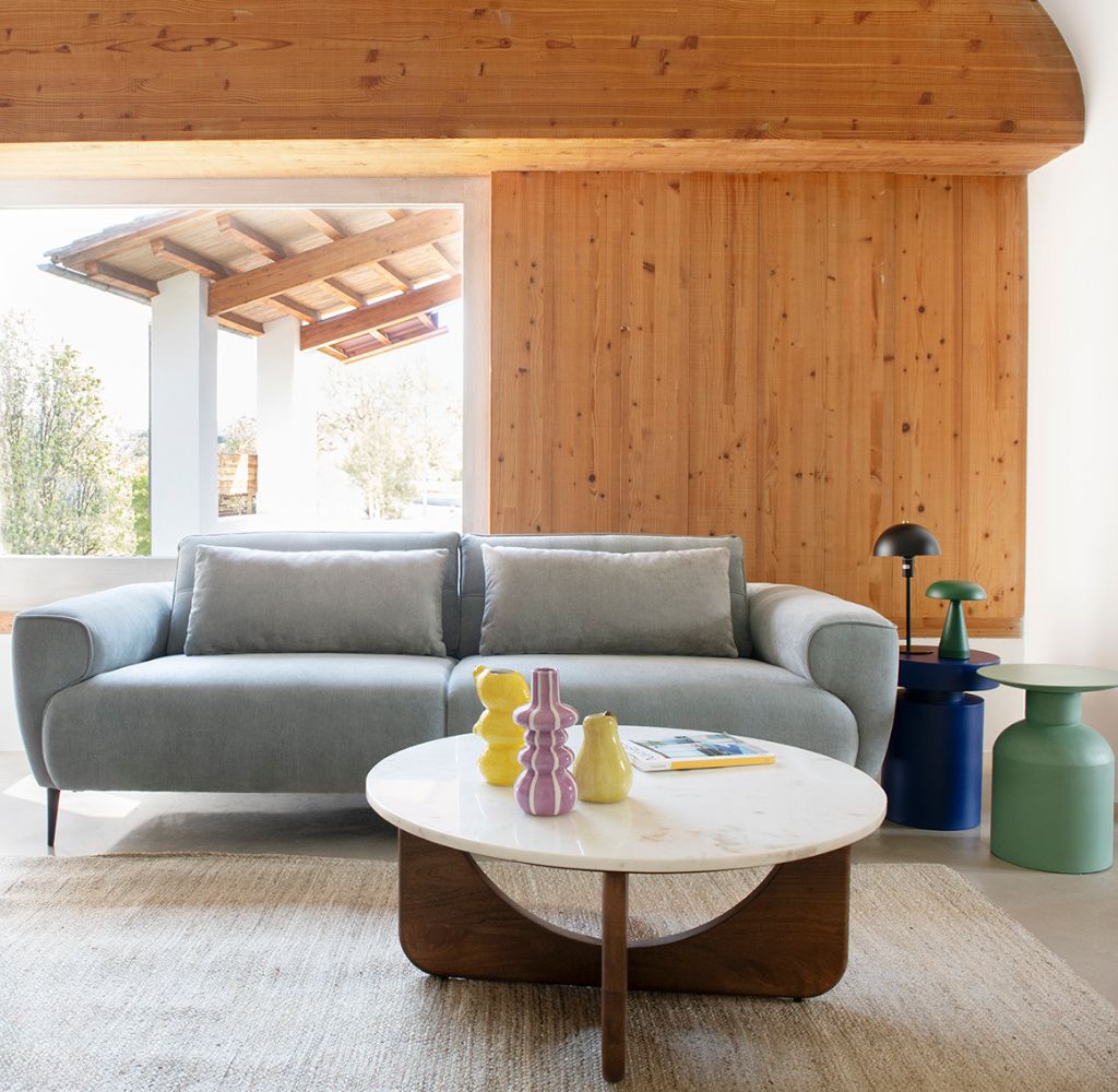 Muebles y decoración para un salón de revista