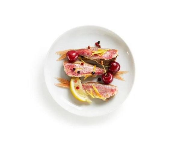 Receta de Salmonetes con cerezas