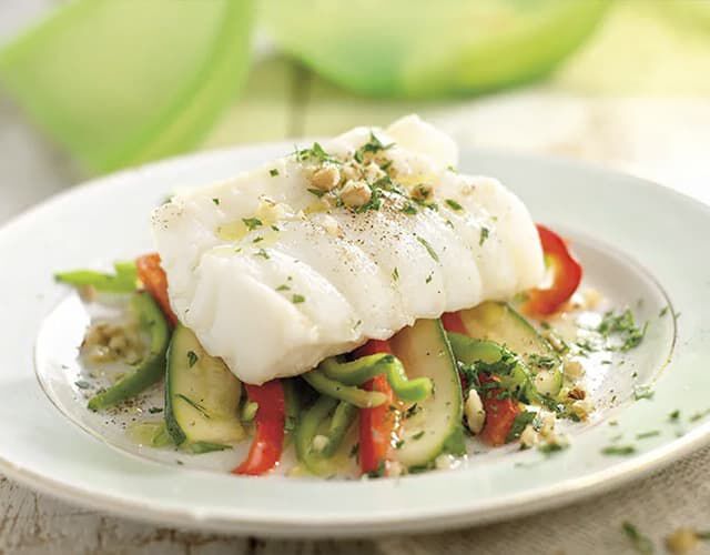 pescado con verduras lekue