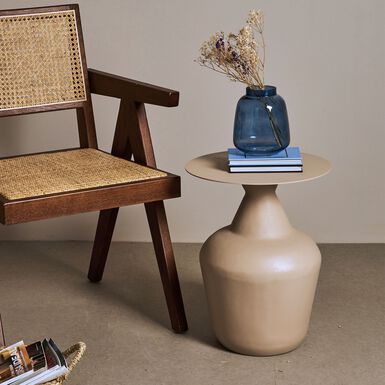 Mesa auxiliar de acero beige Maple Ø38x49cm Clau&Chloe