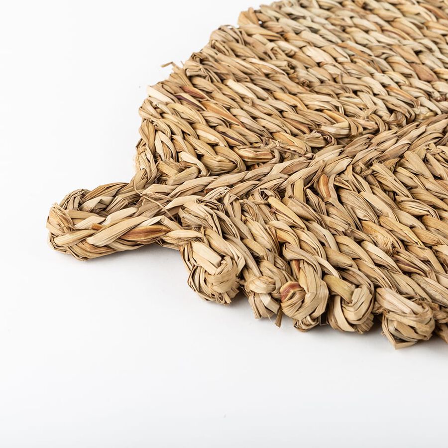 Mantel individual de fibra natural con forma de hoja marr&oacute;n