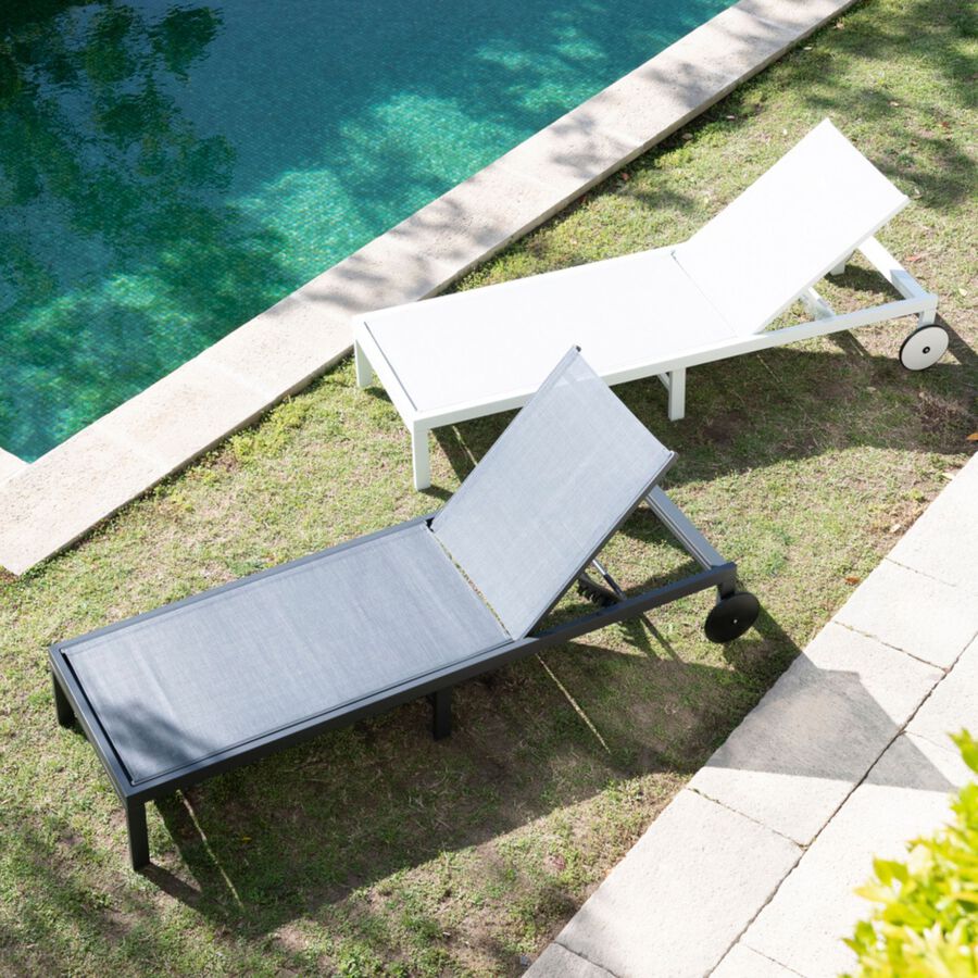 Tumbona reclinable de aluminio con ruedas gris 64x200x89cm