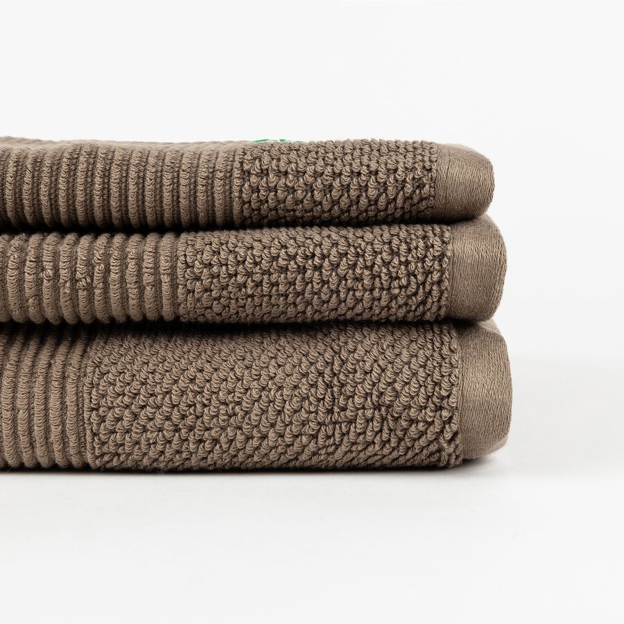 Set de 3 toallas de algod&oacute;n marr&oacute;n Bennetton