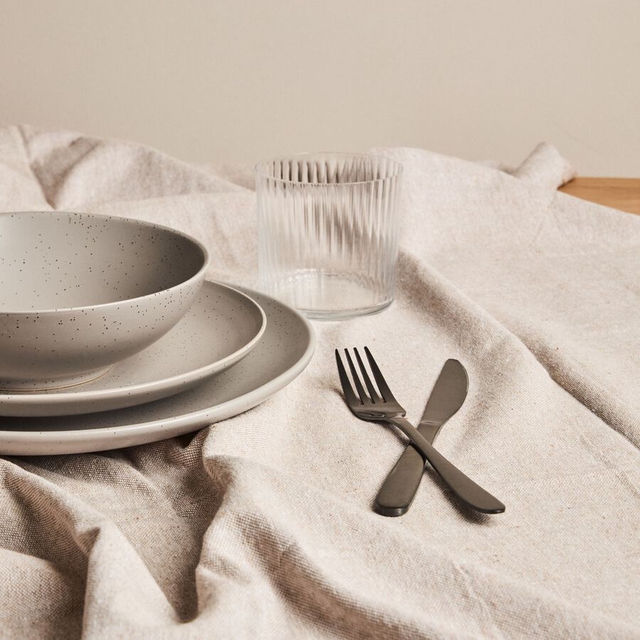 Cuberter&iacute;a de 16 piezas de acero inoxidable negro