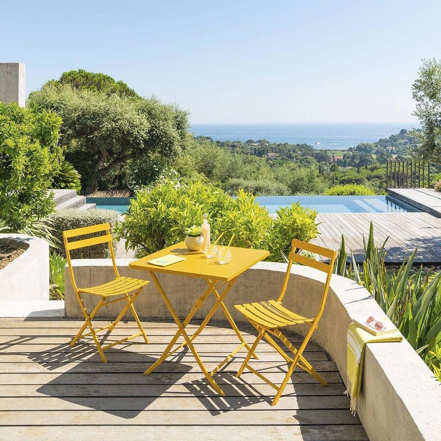 Mesa de jard&iacute;n plegable de acero mostaza Dixie 70x70x71cm