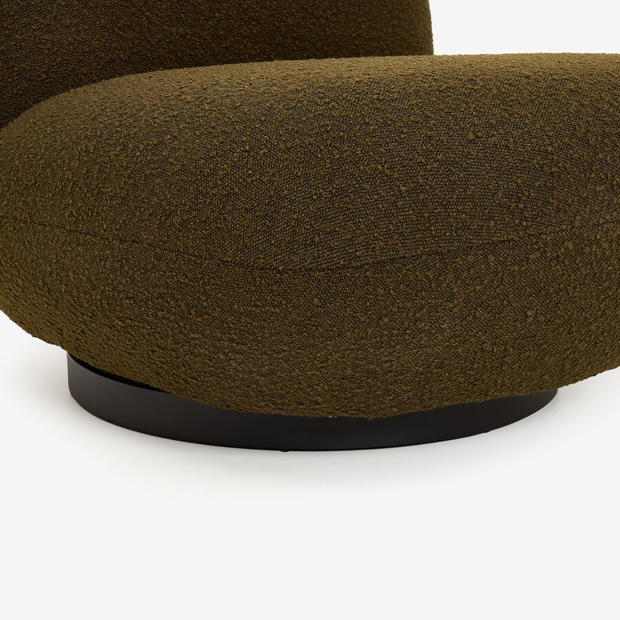 Butaca en tejido bouclé verde oliva Pacha 81x95x71cm Clau&Chloe