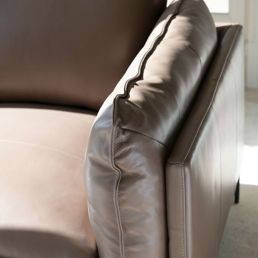 Sof&aacute; de 2 plazas caf&eacute; Evitas 176x98x78cm