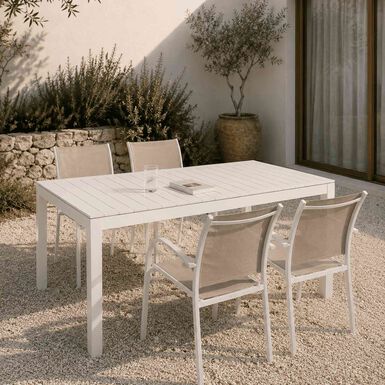 Mesa de jard&iacute;n extensible de aluminio blanca Nijar 135/270x90x76cm