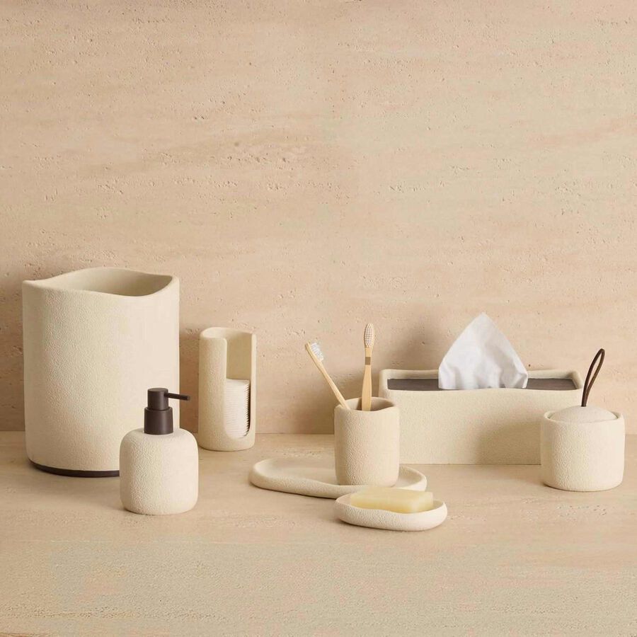 Jabonera Elia de resina beige 13,1x9,2cm