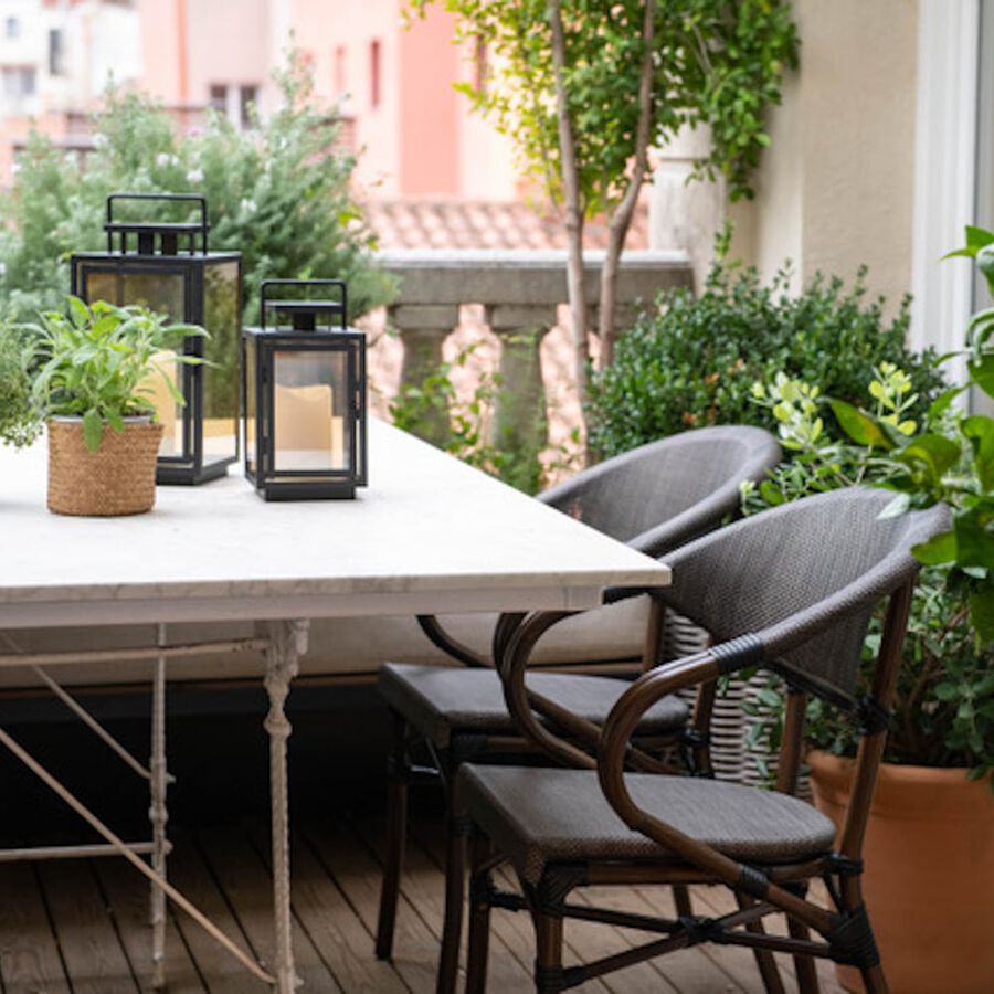 Farol de metal de jard&iacute;n Amber Clau&Chloe en varias medidas