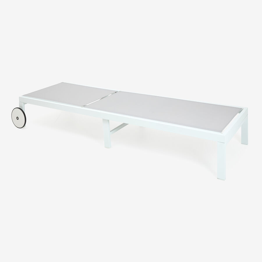 Tumbona reclinable de aluminio con ruedas blanca 64x200x89cm