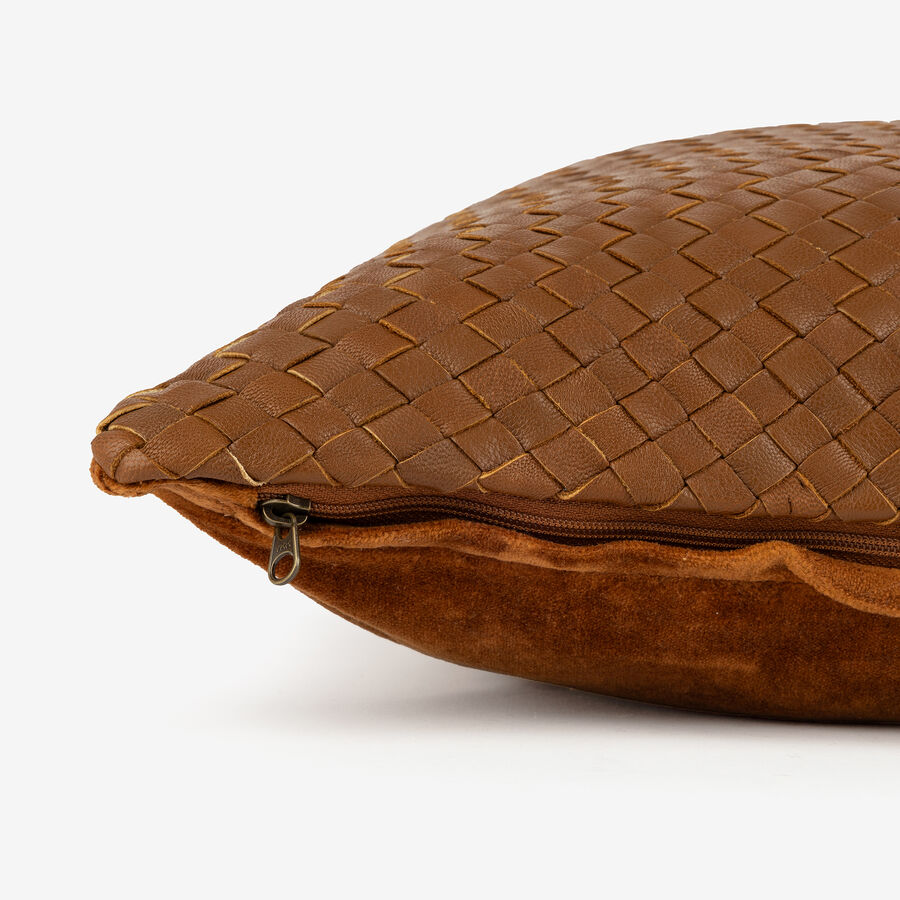 Funda de coj&iacute;n de piel velvet marr&oacute;n Nappa 30x45cm