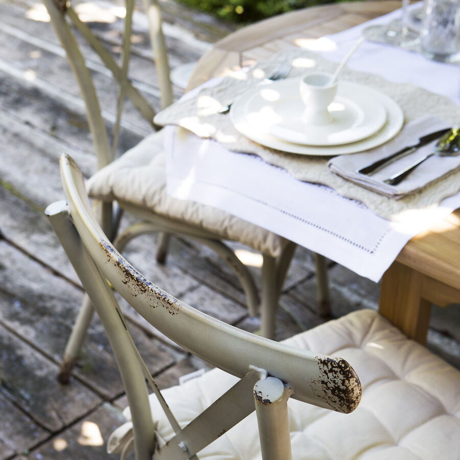 Set de 4 hueveras de porcelana