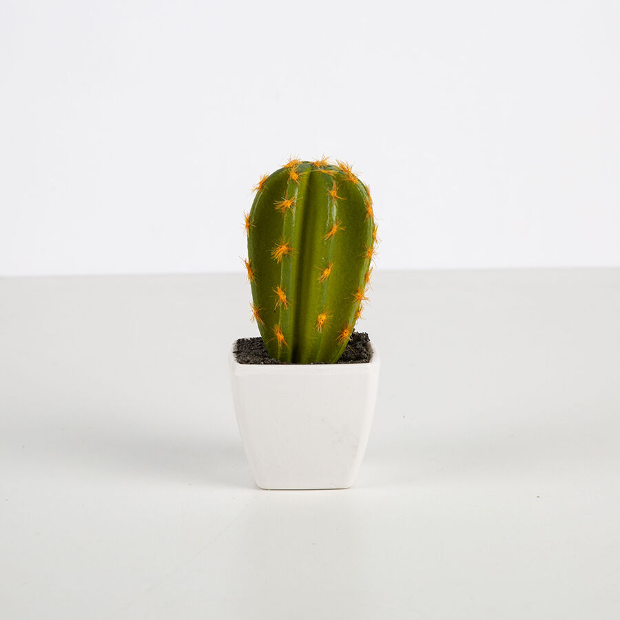 Cactus sint&eacute;tico peque&ntilde;o en varios modelos