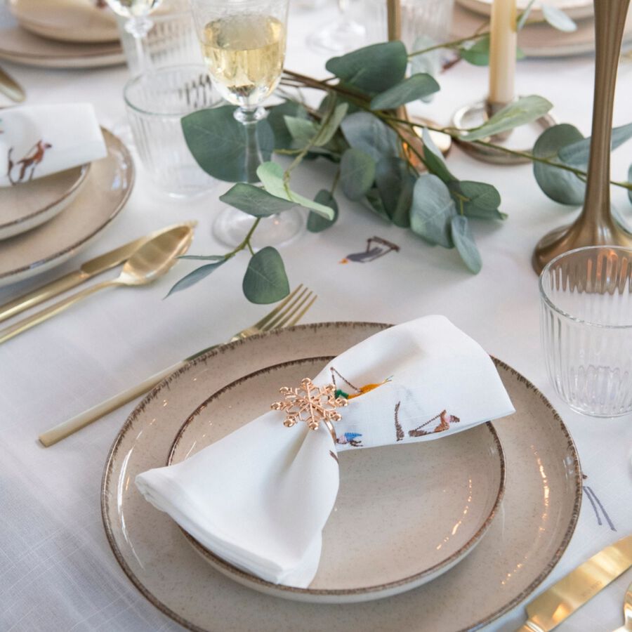 Servilleta blanca bordado Esquiadores 45x45cm