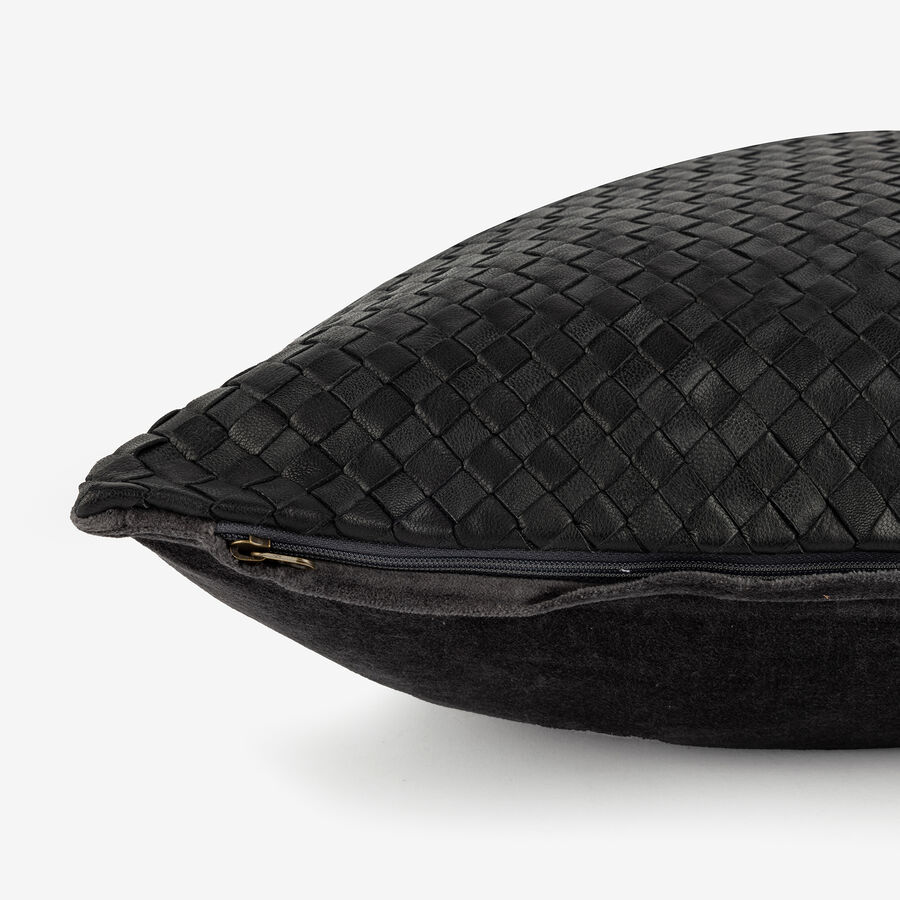 Funda de coj&iacute;n de piel velvet gris Nappa 30x45cm