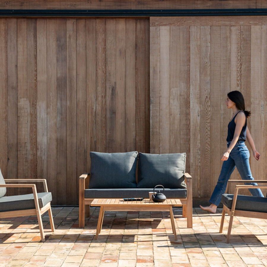 Set de jardín de 4 piezas de madera de acacia Mykonos