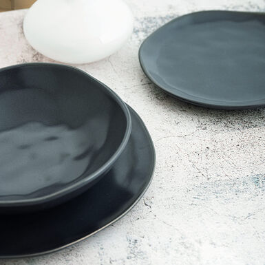 Plato hondo de cerámica negro Cosmos Ø22cm