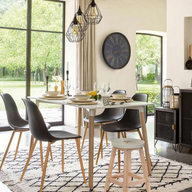 Silla de comedor de polipropileno negro Orel 