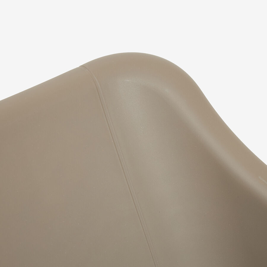 Silla de jard&iacute;n apilable de polipropileno taupe Patmos 78x71x79cm