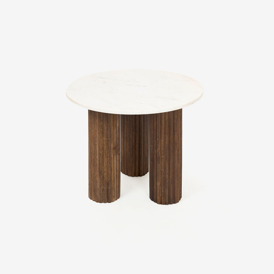 Mesa auxiliar de m&aacute;rmol blanco Cribs &Oslash;60x50 Clau&Chloe