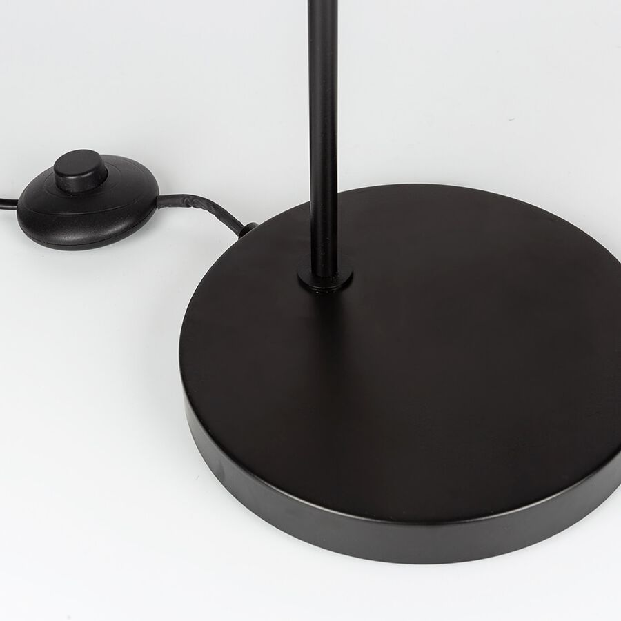 L&aacute;mpara de pie negra de metal Kobe 150cm