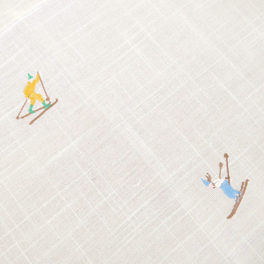 Camino mesa blanco bordado Esquiadores 45x150cm