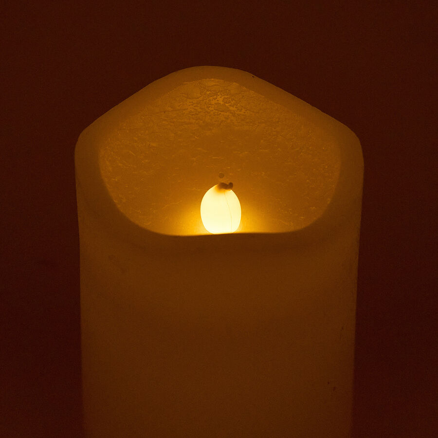 Vela LED con temporizador marfil Ø7x13cm
