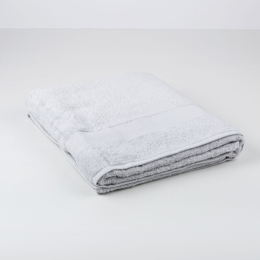 Toalla de ducha XL de algodón gris Vic 100x150cm - 500 gr/m²