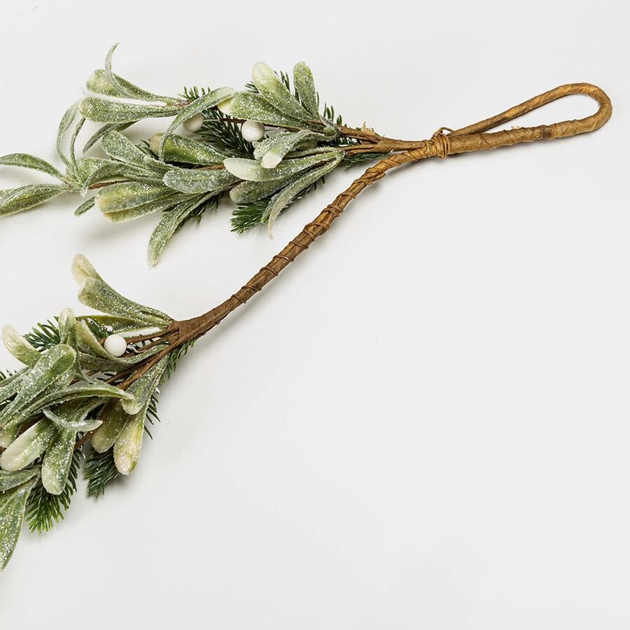 Guirnalda con bayas blancas