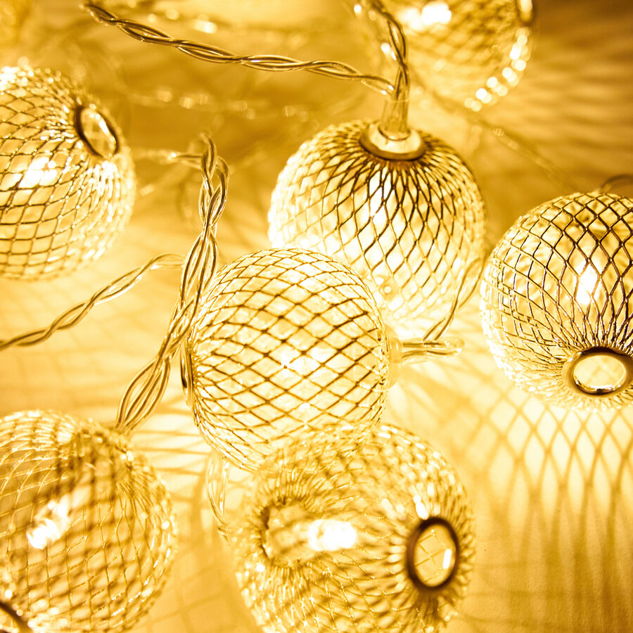 Guirnalda de luces con 10 bolas LED plateadas