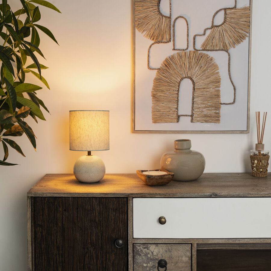 L&aacute;mpara de mesa de cer&aacute;mica beige Luma &Oslash;15x28cm