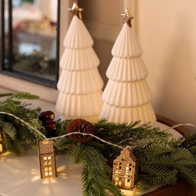 Figura decorativa de &aacute;rbol de Navidad de porcelana blanca con luz LED &Oslash;10x23cm