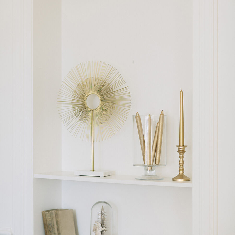 Portavelas blanco y dorado con dise&ntilde;o de estrella