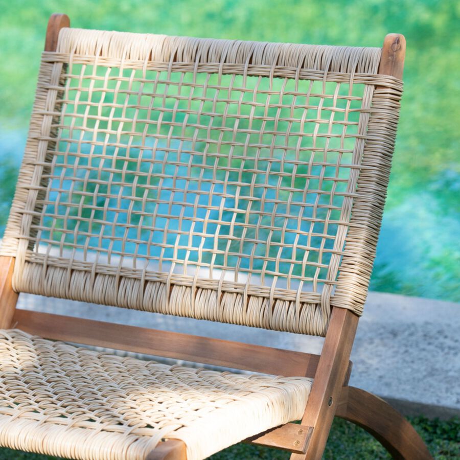 Butaca plegable de madera de acacia y ratán Amira 62x24x100cm