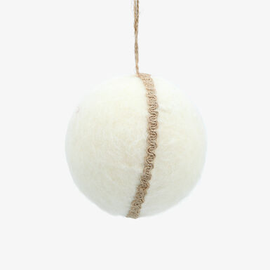 Bola de Navidad de fieltro blanca 11x11cm