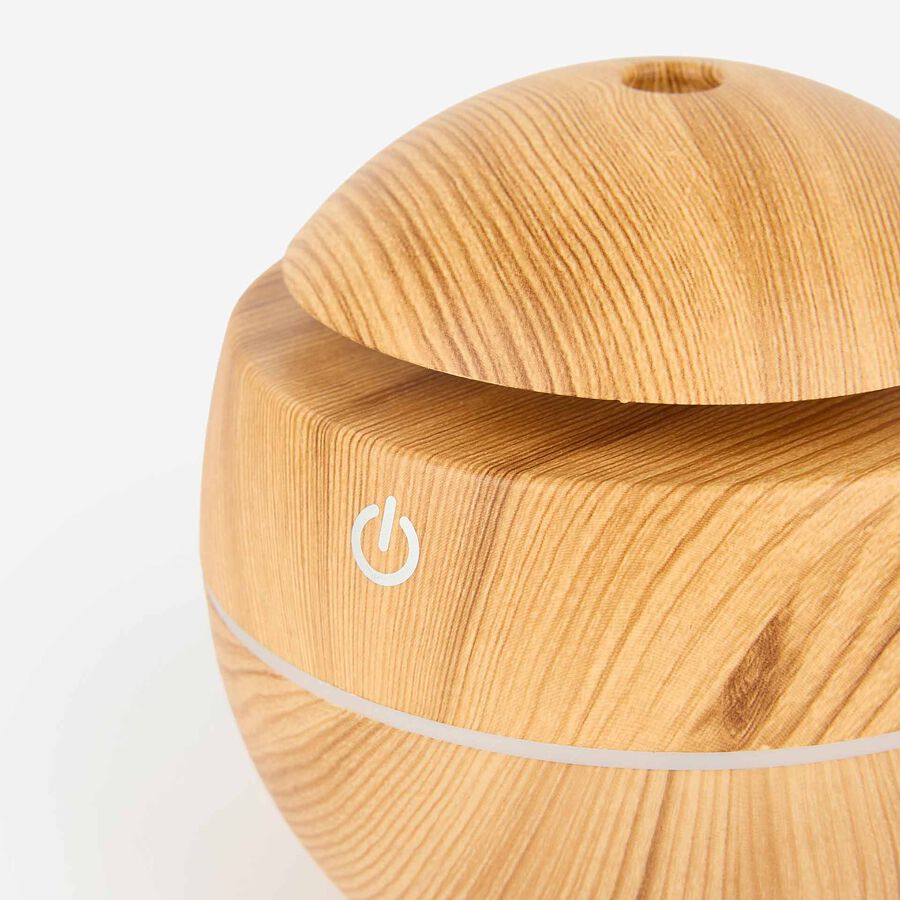 Humidificador madera carga USB y color LED