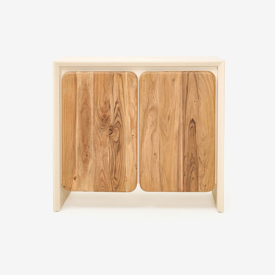 C&oacute;moda de microcemento y madera de acacia Kurli 90x43x80cm Clau&Chloe