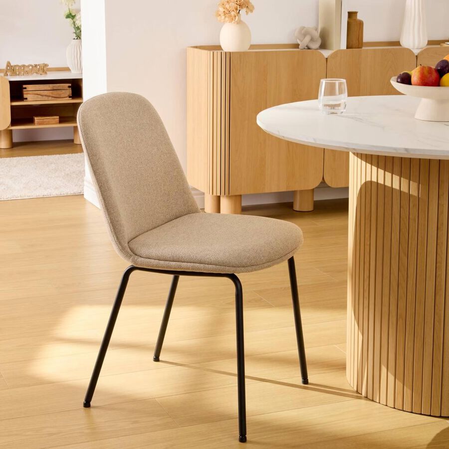 Silla de comedor beige de tela Eron 