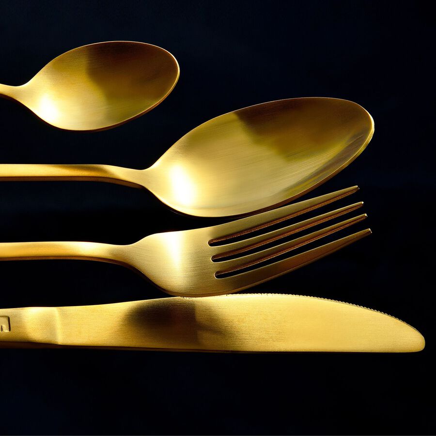 Cuberter&iacute;a de 24 piezas de acero inoxidable dorada Adele - Bergner