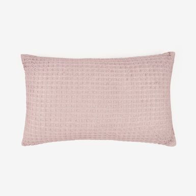 Coj&iacute;n de algod&oacute;n lila Waffle 30x50cm