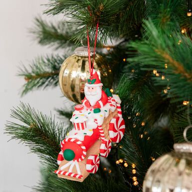 Figura decorativa de dolomita Santa Claus en tren 10,5cm