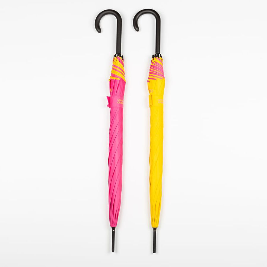 Paraguas autom&aacute;tico Benetton de distintos colores