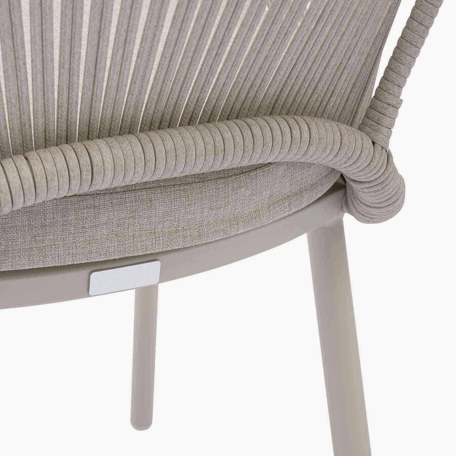 Sill&oacute;n de jard&iacute;n de aluminio crema Oryxa 57x62x77cm