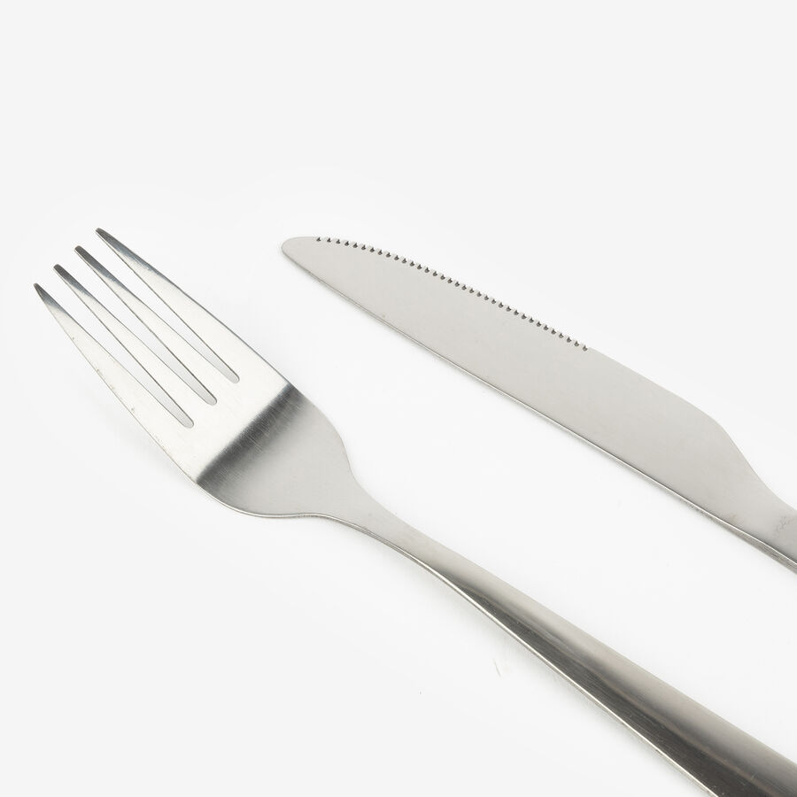 Set de 4 cubiertos de acero con estuche de neopreno