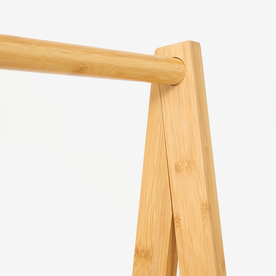 Perchero con estantes bamb&uacute; Isia 75x45x170cm