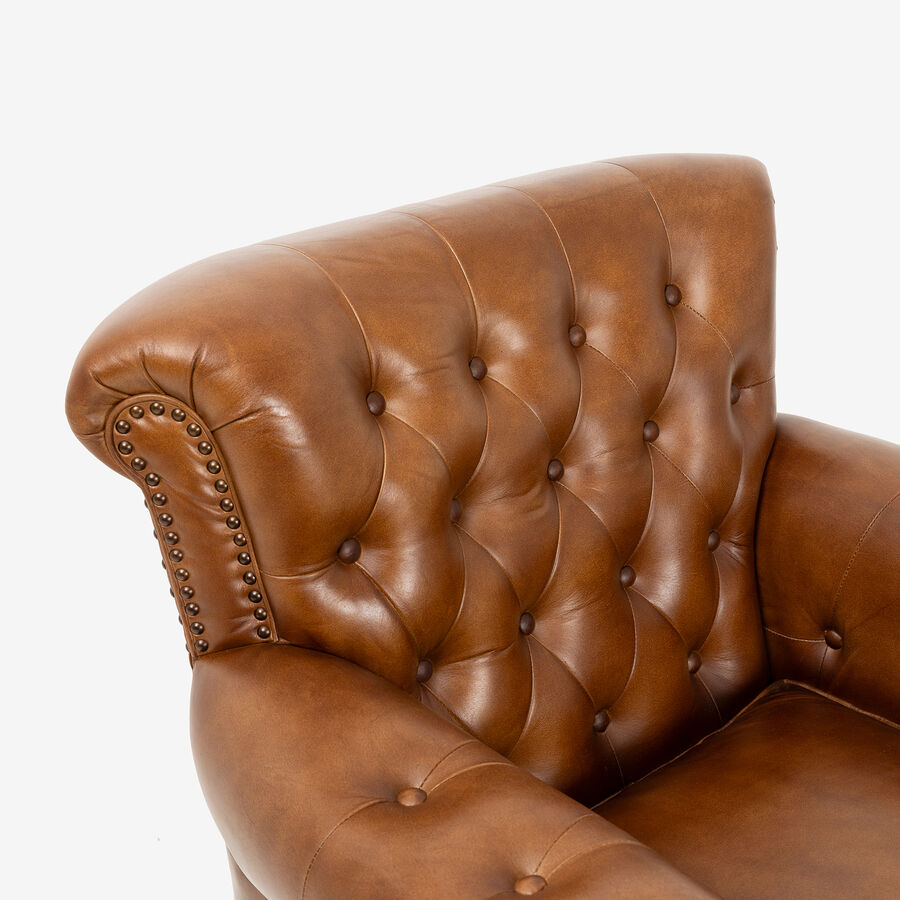 Butaca de piel marr&oacute;n Chester 84x83x88cm