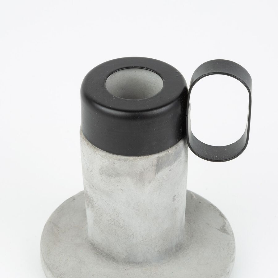 Portavelas con asa de cemento 9cm