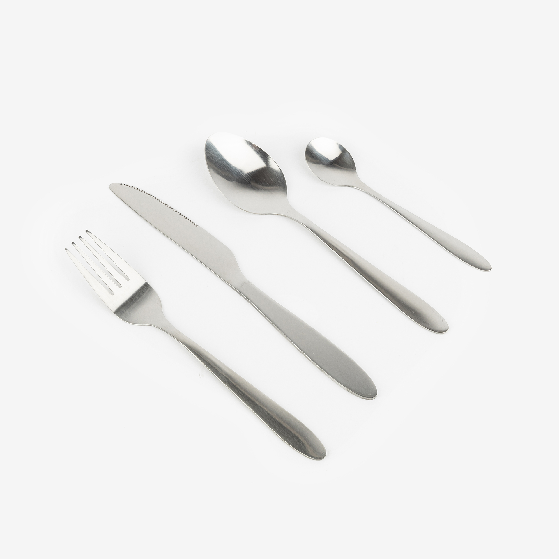 Set de 4 cubiertos de acero con estuche de neopreno